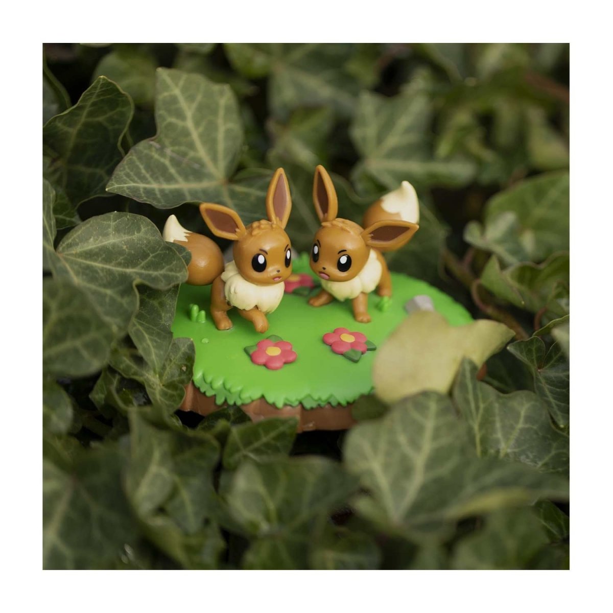 Pokémon An Afternoon With Eevee & Friends: Eevee Figure By Funko-Pokemon Centre-Ace Cards & Collectibles