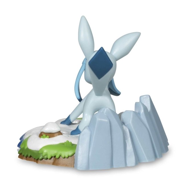 Pokémon An Afternoon With Eevee & Friends: Glaceon Figure By Funko-Pokemon Centre-Ace Cards & Collectibles