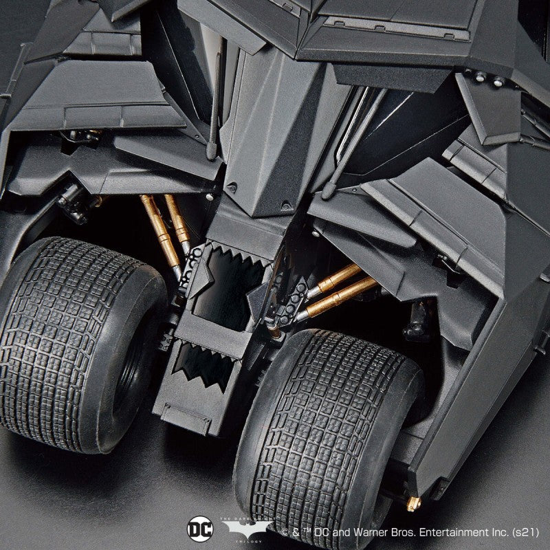 DC 1/35 Scale Model Kit Batmobile (Batman Begins Ver.)-Bandai-Ace Cards &amp; Collectibles