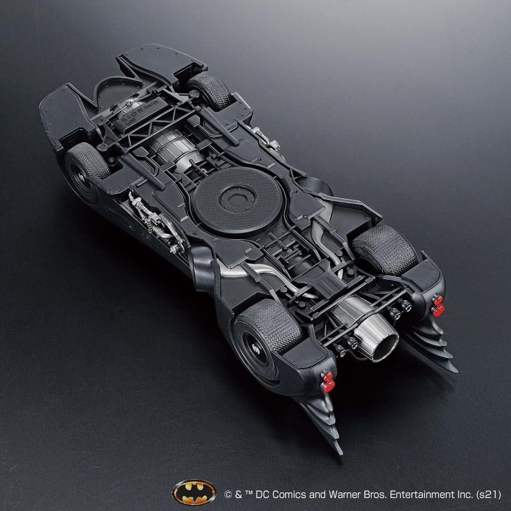 DC 1/35 Scale Model Kit Batmobile (Batman Ver.)-Bandai-Ace Cards &amp; Collectibles