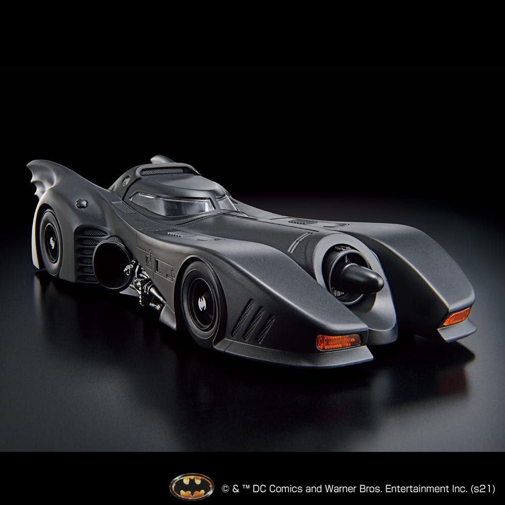 DC 1/35 Scale Model Kit Batmobile (Batman Ver.)-Bandai-Ace Cards &amp; Collectibles