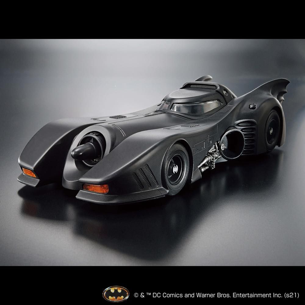 DC 1/35 Scale Model Kit Batmobile (Batman Ver.)-Bandai-Ace Cards &amp; Collectibles