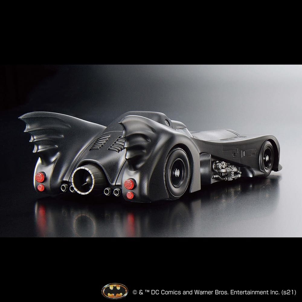 DC 1/35 Scale Model Kit Batmobile (Batman Ver.)-Bandai-Ace Cards &amp; Collectibles