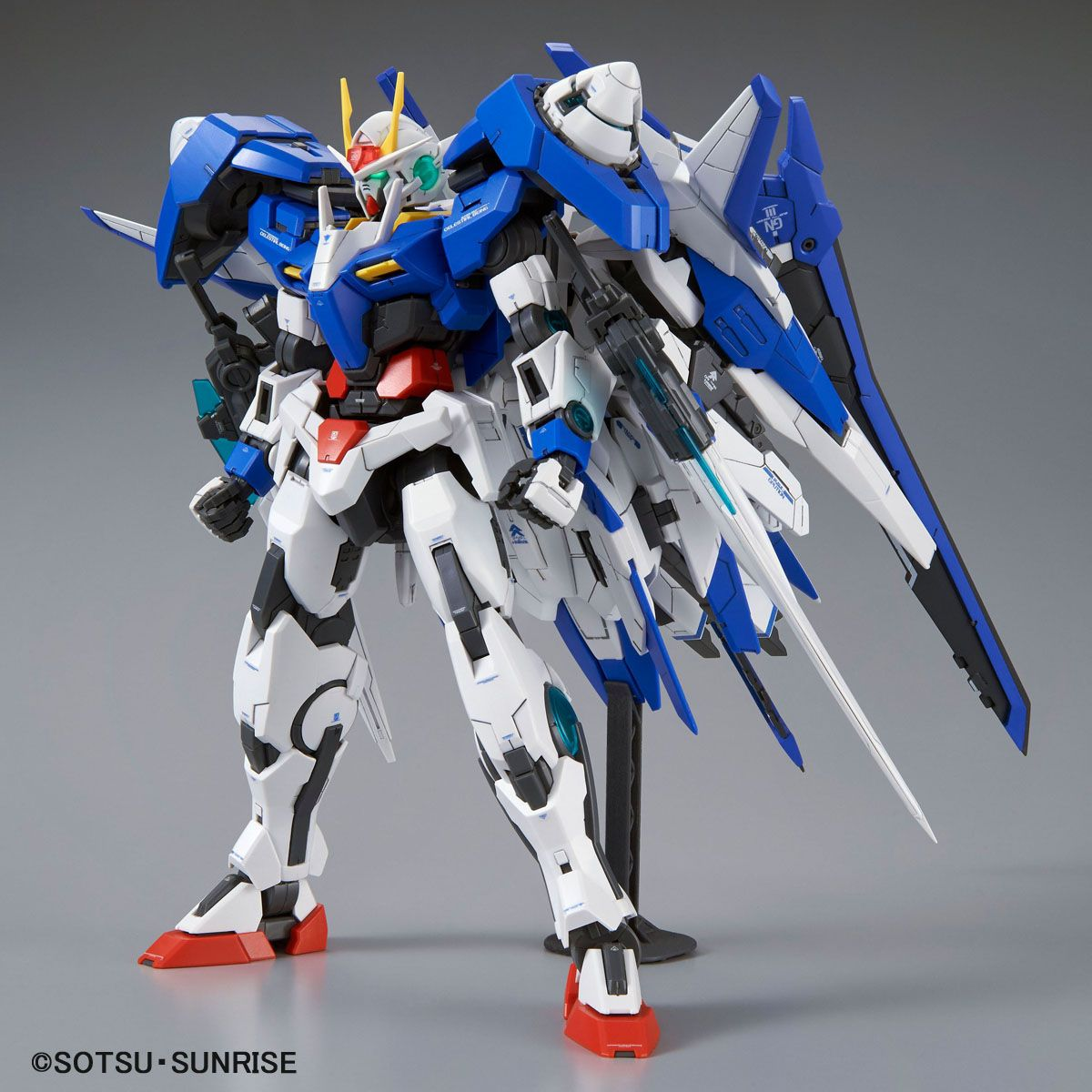 Gunpla MG 1/100 OO XN Raiser Gundam-Bandai-Ace Cards & Collectibles