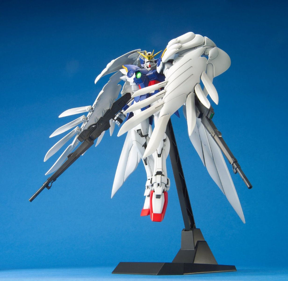 Gunpla MG 1/100 XXXG-00W0 Wing Gundam Zero-Bandai-Ace Cards &amp; Collectibles