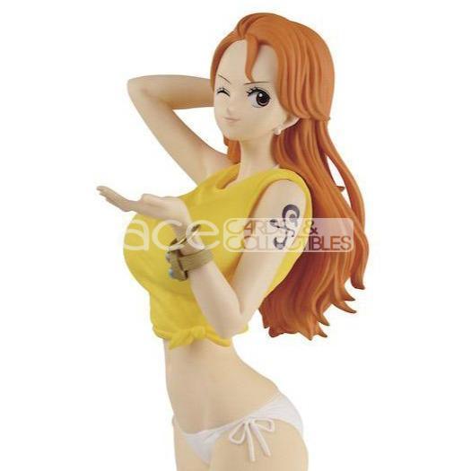 One Piece CII: Figure "Nami" (Color Changing Ver.)-Bandai-Ace Cards & Collectibles