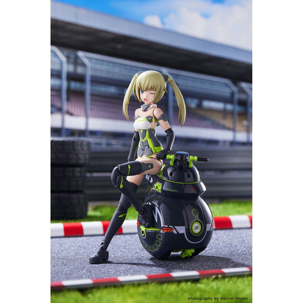 Frame Arms Girl Innocentia [Racer] &amp; Noseru (Racing Specs Ver.)-Kotobukiya-Ace Cards &amp; Collectibles