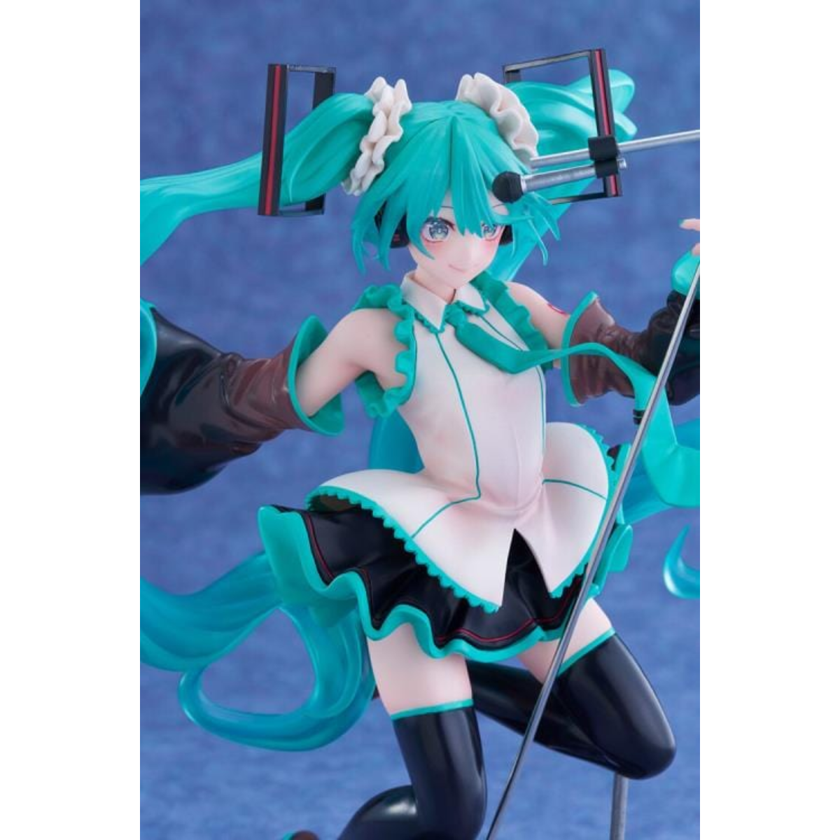 Hatsune Miku AMP Figure "Hatsune Miku Birthday 2023 Ver."-Taito-Ace Cards & Collectibles