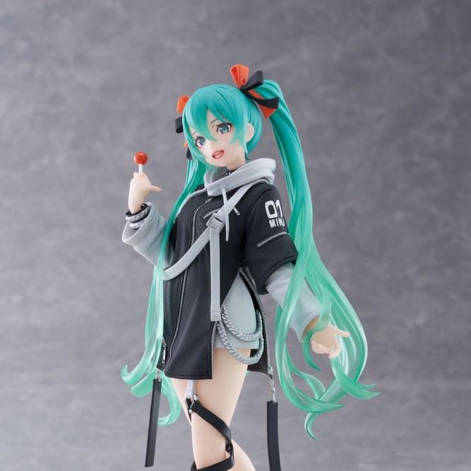 Hatsune Miku Fashion Figure &quot;Hatsune Miku&quot; (Punk Ver.)-Taito-Ace Cards &amp; Collectibles