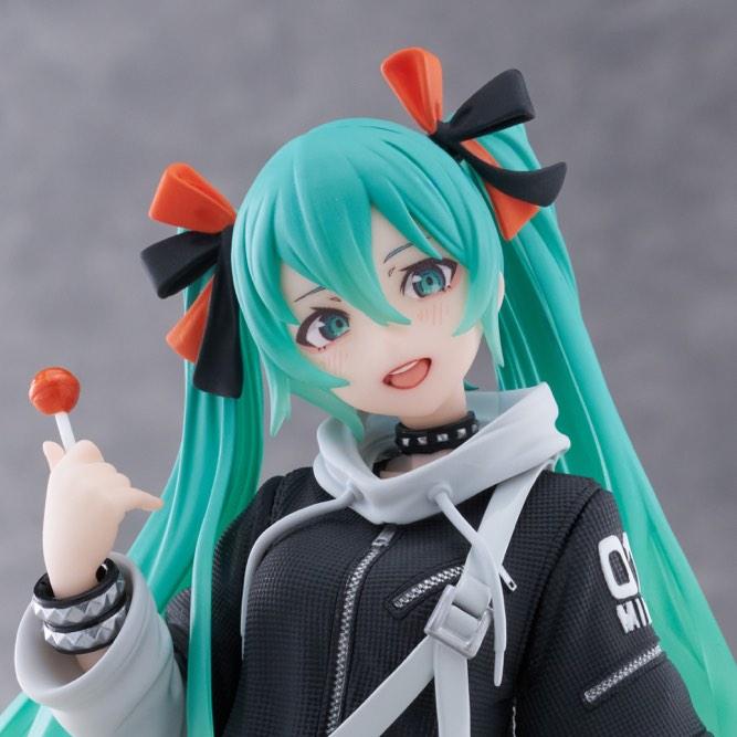 Hatsune Miku Fashion Figure &quot;Hatsune Miku&quot; (Punk Ver.)-Taito-Ace Cards &amp; Collectibles