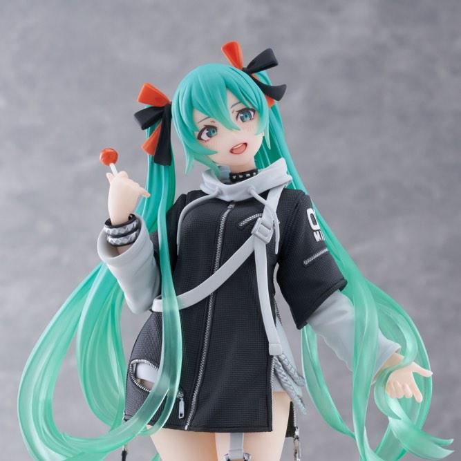 Hatsune Miku Fashion Figure &quot;Hatsune Miku&quot; (Punk Ver.)-Taito-Ace Cards &amp; Collectibles