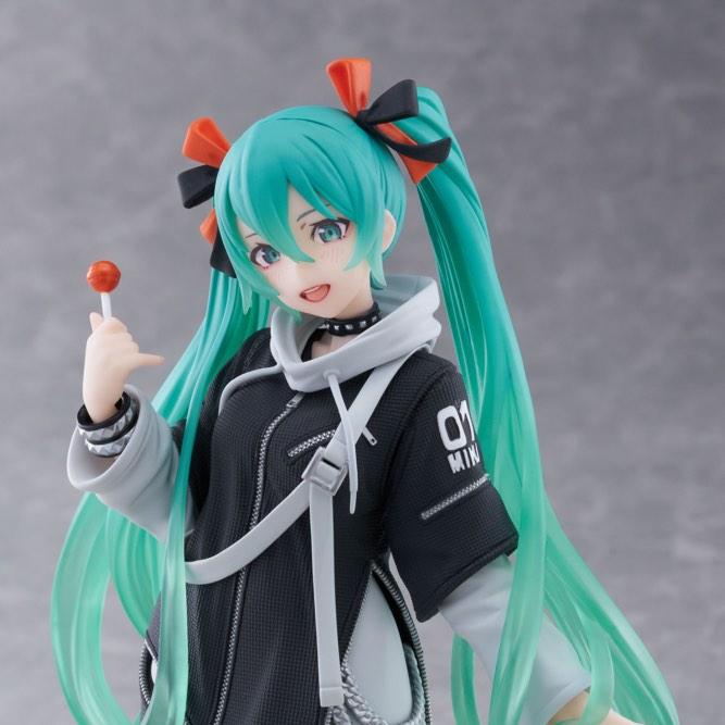 Hatsune Miku Fashion Figure &quot;Hatsune Miku&quot; (Punk Ver.)-Taito-Ace Cards &amp; Collectibles