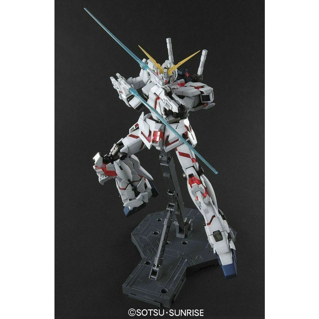 Gunpla MG 1/100 RX-0 Unicorn Gundam (Reissue)-Bandai-Ace Cards & Collectibles