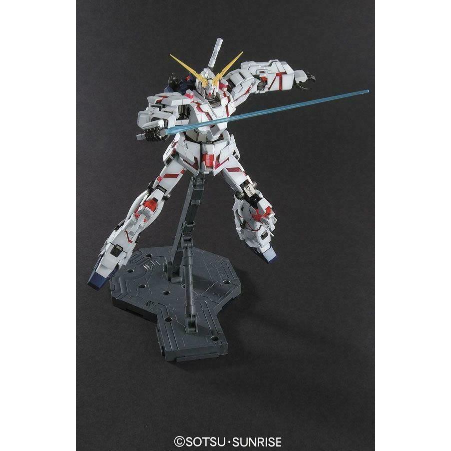 Gunpla MG 1/100 RX-0 Unicorn Gundam (Reissue)-Bandai-Ace Cards & Collectibles