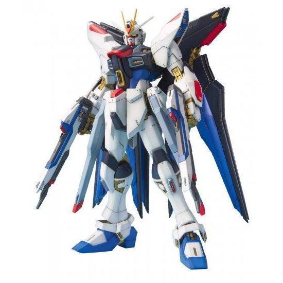 Gunpla MG 1/100 Strike Freedom Gundam-Bandai-Ace Cards & Collectibles