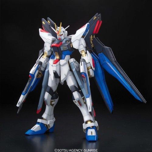 Gunpla MG 1/100 Strike Freedom Gundam-Bandai-Ace Cards & Collectibles