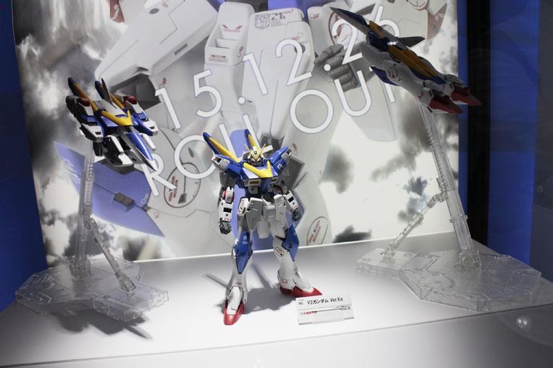 Gunpla MG 1/100 V2 Gundam Ver. Ka-Bandai-Ace Cards &amp; Collectibles