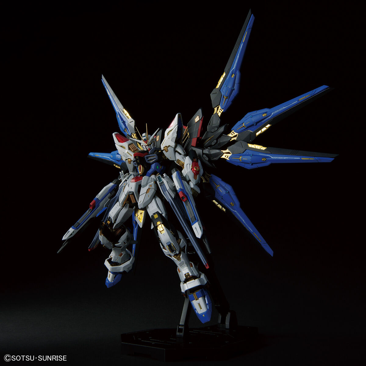Gunpla MGEX 1/100 Strike Freedom-Bandai-Ace Cards & Collectibles