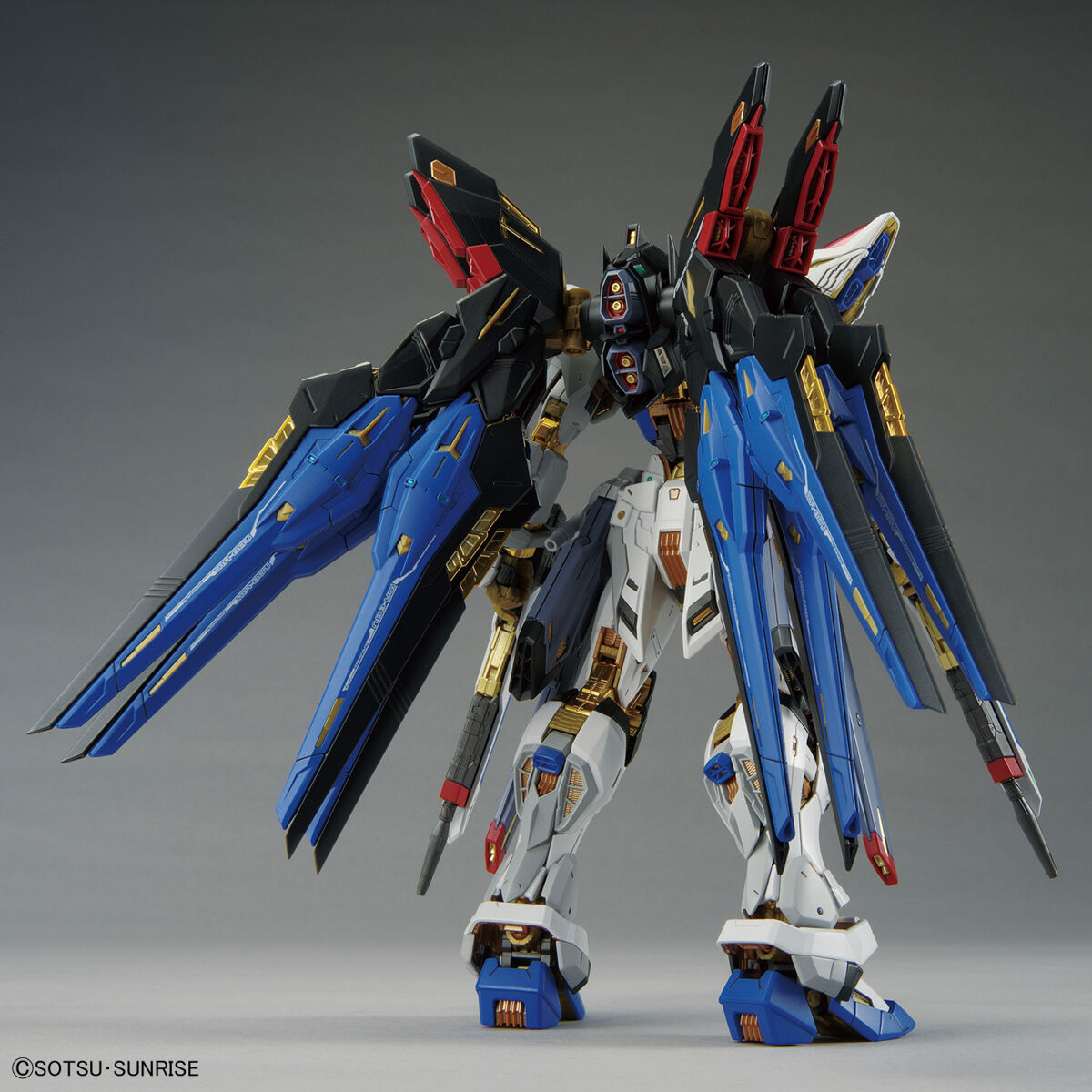 Gunpla MGEX 1/100 Strike Freedom-Bandai-Ace Cards & Collectibles