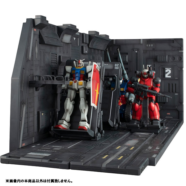 Realistic Model Series Mobile Suit Gundam 1/144 HGUC "White Base" Catapult Deck (Renewal Edition)-MegaHouse-Ace Cards & Collectibles